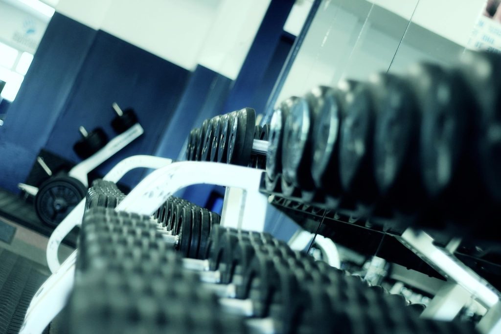 Salle d'entrainement du Apex Fitness.